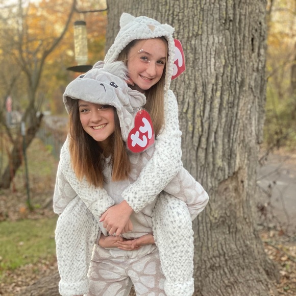 Meet your Posher, Allie - Picture 1 of 1